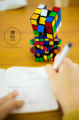 指尖魔法跃动艺术空间 滨州三阶魔方公益课圆满落幕